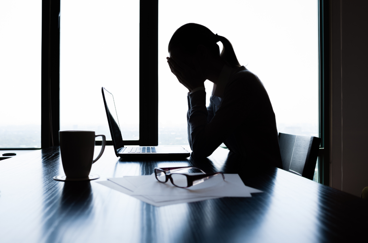 Fatores psicossociais no ambiente de trabalho: o risco invisíve